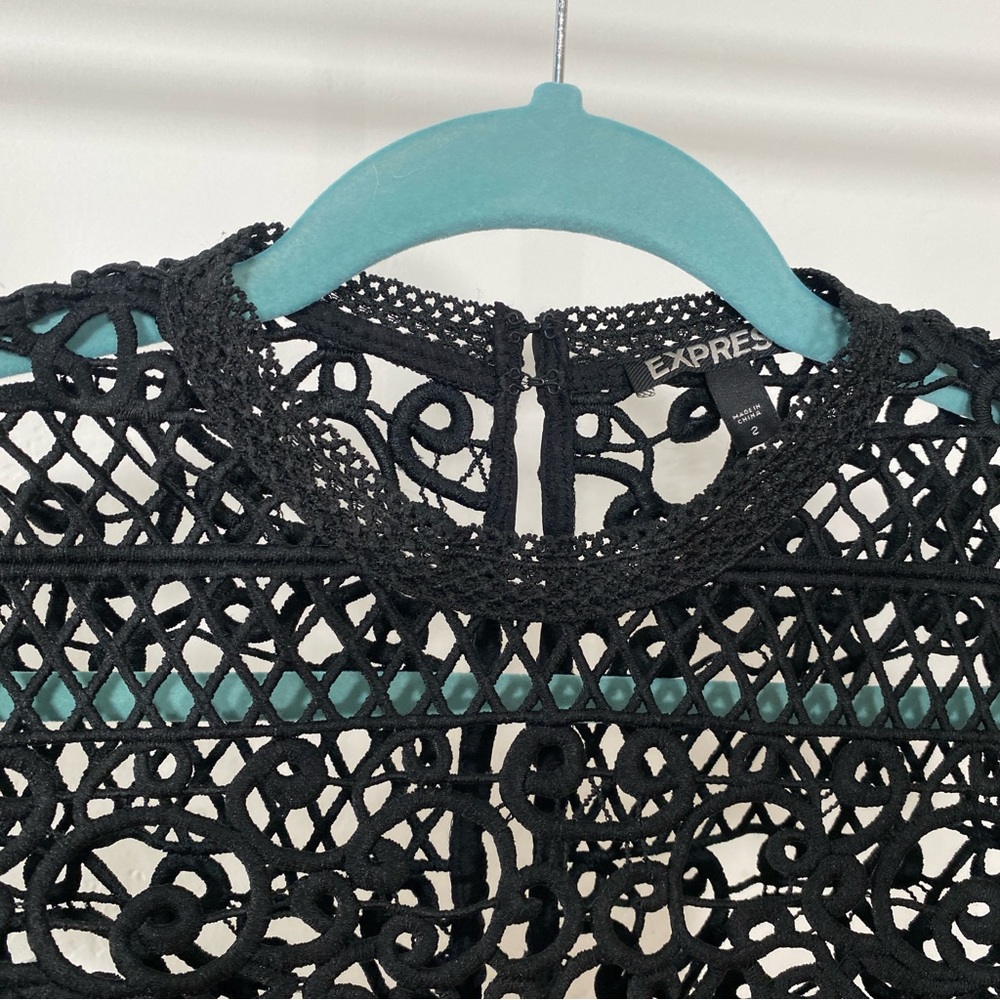 Express Dress - Picture 3 of 10